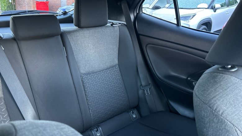 Toyota Yaris Cross 1.5 Hybrid Design 5dr CVT Hybrid Estate